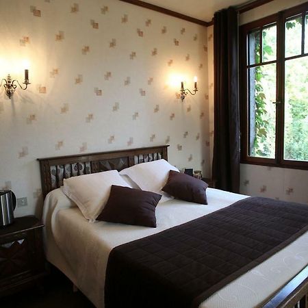 Le Robinson Bed & Breakfast Mezieres-sur-Oise Exterior photo
